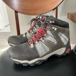 Women’s Columbia Hiking Boots Black, Gray, Red | Size 9